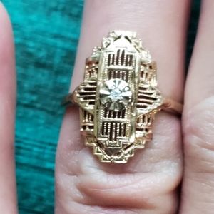 10k gold ring with diamond